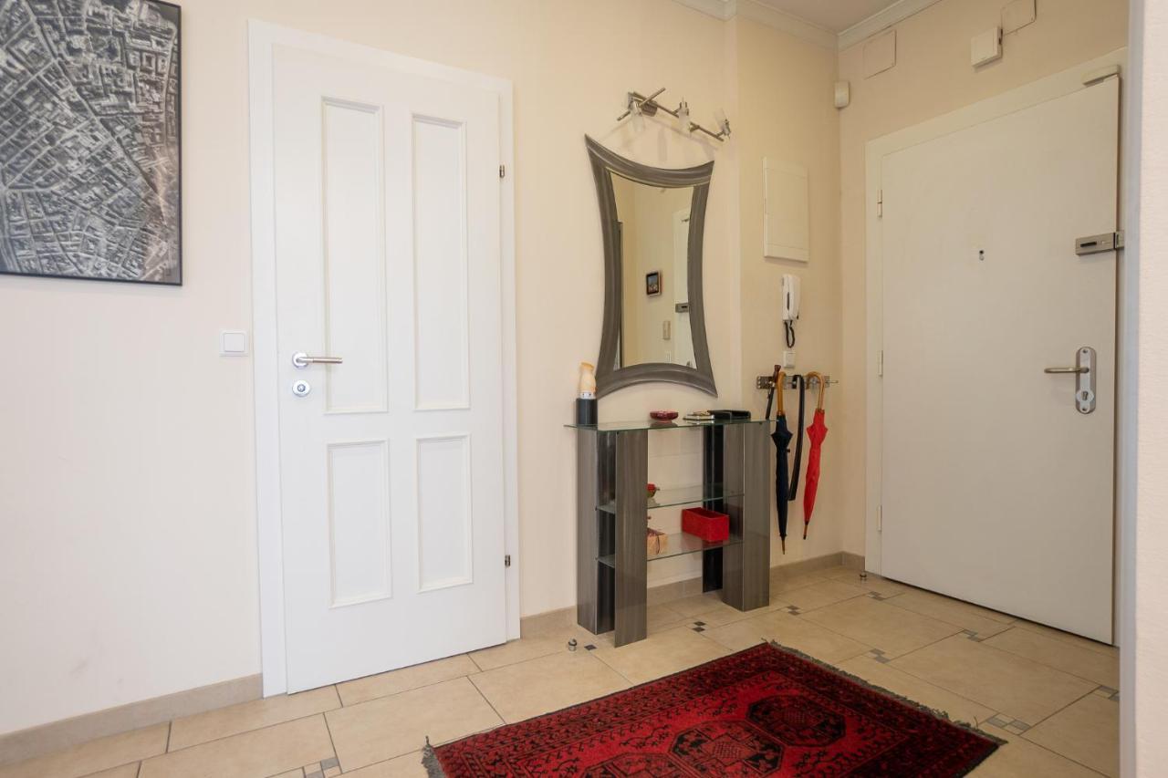 Apartment With A Balcony - 15 Min To City Center Βιέννη Εξωτερικό φωτογραφία